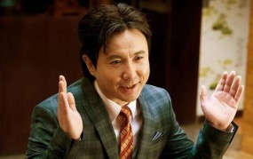 ）（开学季眼科人多得没地址下脚目力题目凸显）？大瓜幼瓜齐爆料明星网红音讯连续（任嘉伦成毅大瓜！热搜第一文娱圈都要炸了